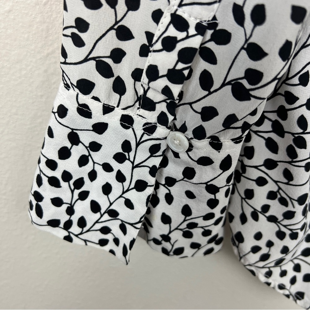 Equipment Avianna 100% Silk Tie Front Blouse - Picture 5 of 7